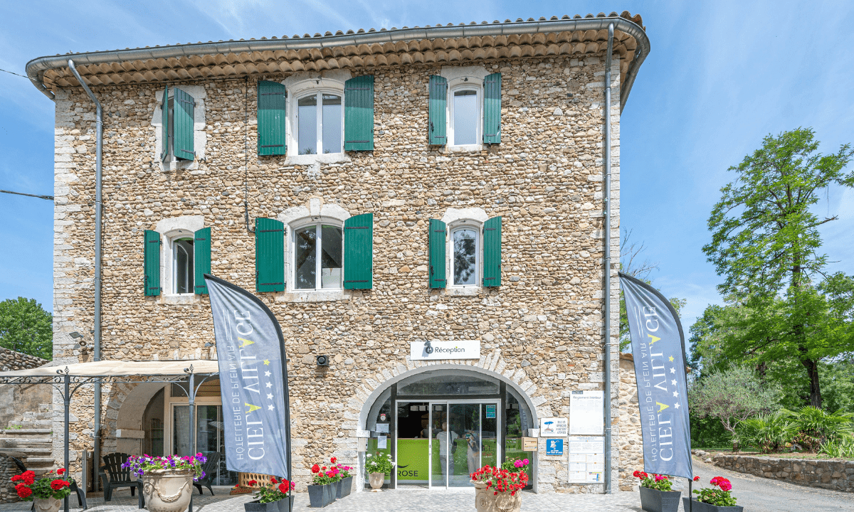 Le Castel Rose Languedoc-Roussillon - Anduze visuel 15/17 Le Castel Rose Languedoc-Roussillon - Anduze visuel 15/17