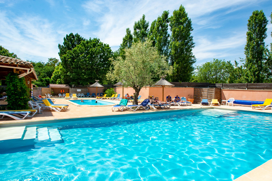 Le Lubéron Provence-Alpes-Côte d'Azur - Apt visuel 1/28 Le Lubéron Provence-Alpes-Côte d'Azur - Apt visuel 1/28