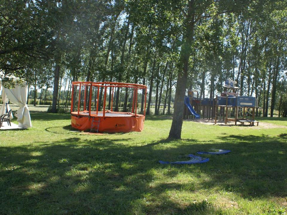 Les gîtes de Montmartre Pays de Loire - Perrier visuel 2/4 Les gîtes de Montmartre Pays de Loire - Perrier visuel 2/4