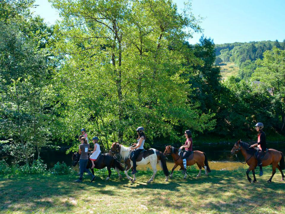 Marmotel Midi-Pyreneën - Saint-Geniez-d'Olt visuel 6/8 Marmotel Midi-Pyreneën - Saint-Geniez-d'Olt visuel 6/8