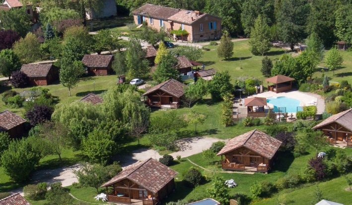 Camping Les Chalets de Fiolles - Brens