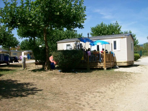 Camping de la Vallée Bleue - Montalieu-Vercieu