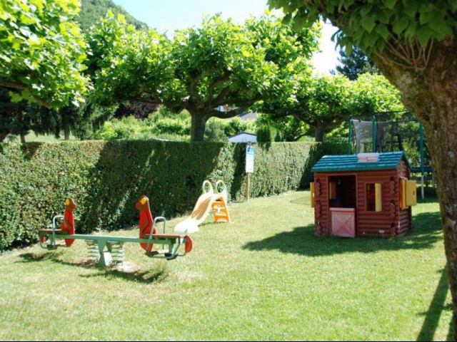 Camping LE CLOS DON JEAN - Menthon-Saint-Bernard