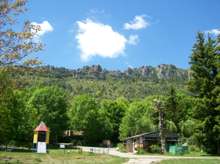 Camping Le Pre De Charlet - Meyrueis