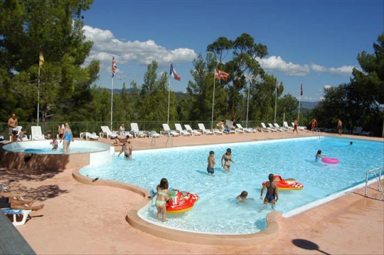 Camping Le Bois De Mont Redon - La Crau