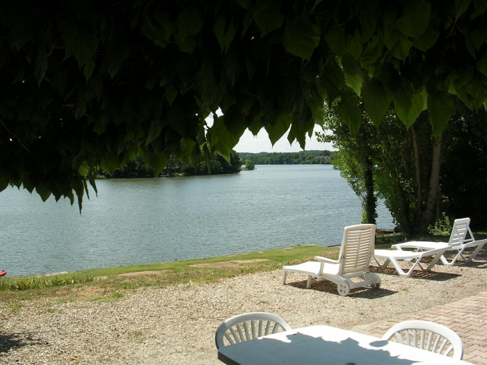 Camping PARC RESIDENTIEL DE LOISIRS LES CHALETS DU LAC - Rivieren