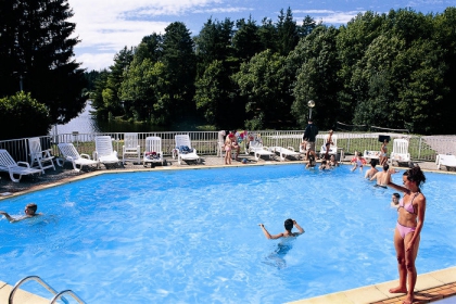 Camping Village de vacances L'abeille - Eygurande