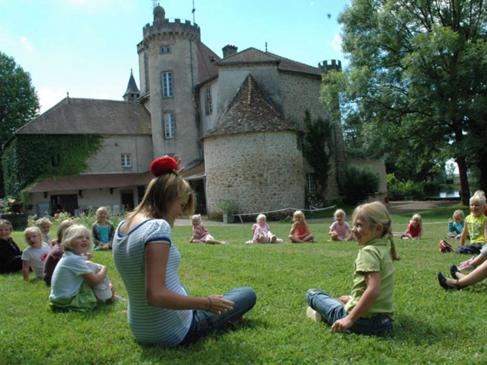 Camping Château le Verdoyer - Champs-Romain